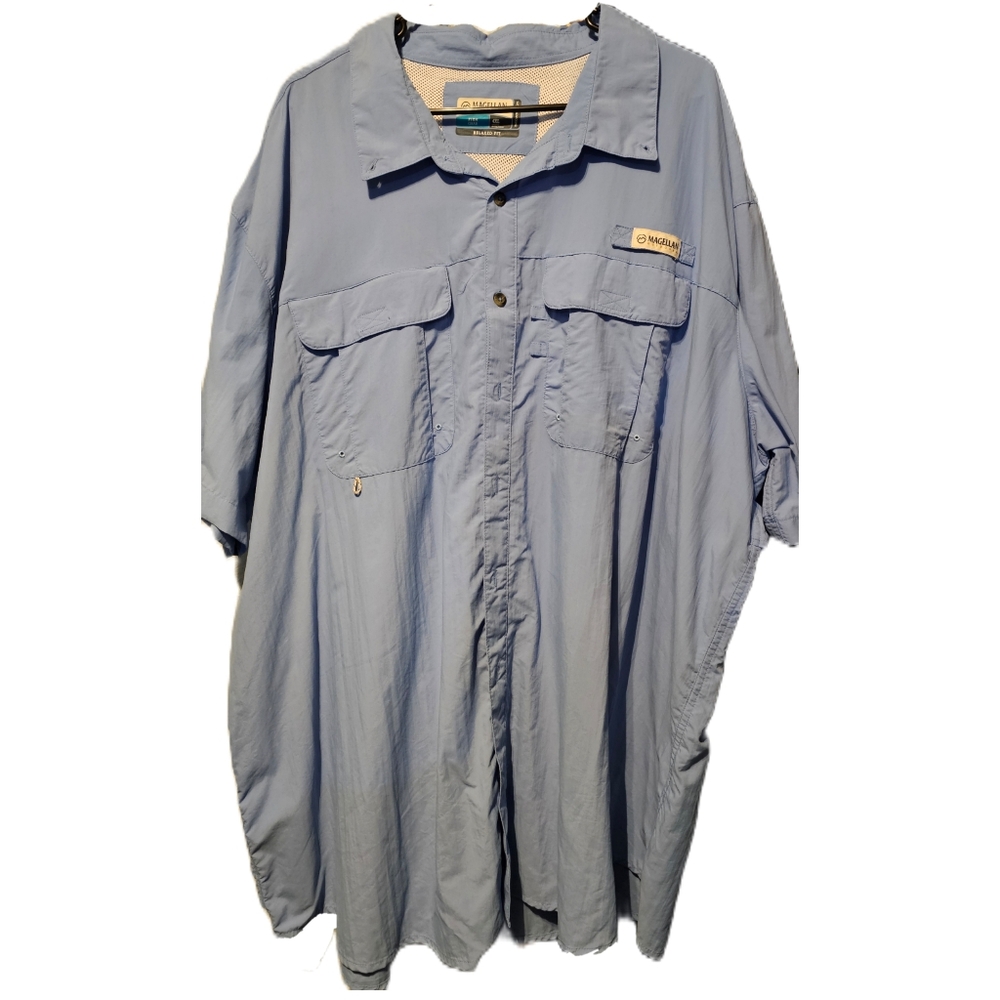 Light blue short sleeve button up fishing shirt.